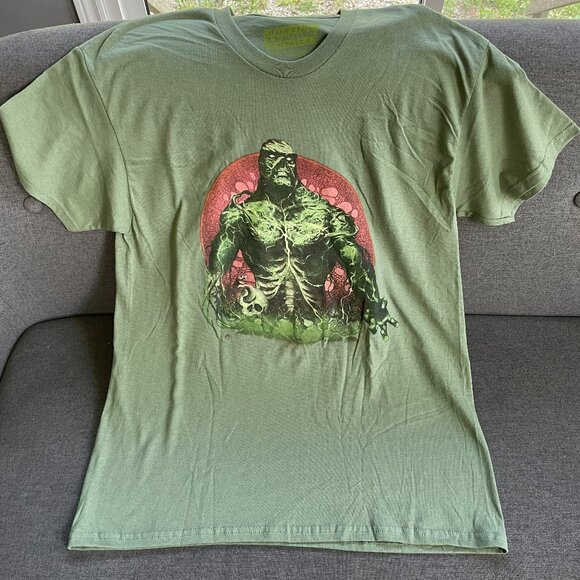 Swamp Thing T Shirt Justice League America Size L Exclusive Loot Crate BNWT - Picture 1 of 6